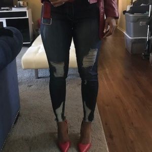 distressed skinny jeans